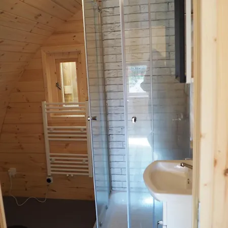 Polderlodge Panzió Hillegom